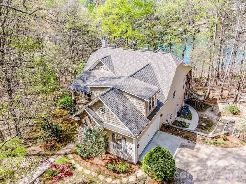 125 Melrose Lane, Mooresville, NC 28117.  MLS# CAR4348843, YatesRealty ID 18700. 
