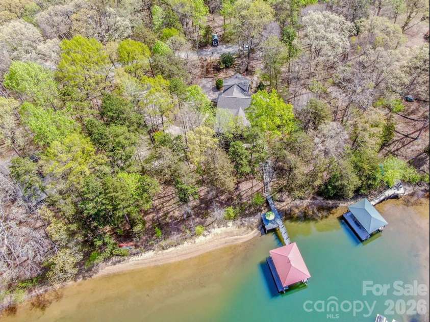 125 Melrose Lane, Mooresville, NC 28117.  MLS# CAR4348843, YatesRealty ID 18700. 