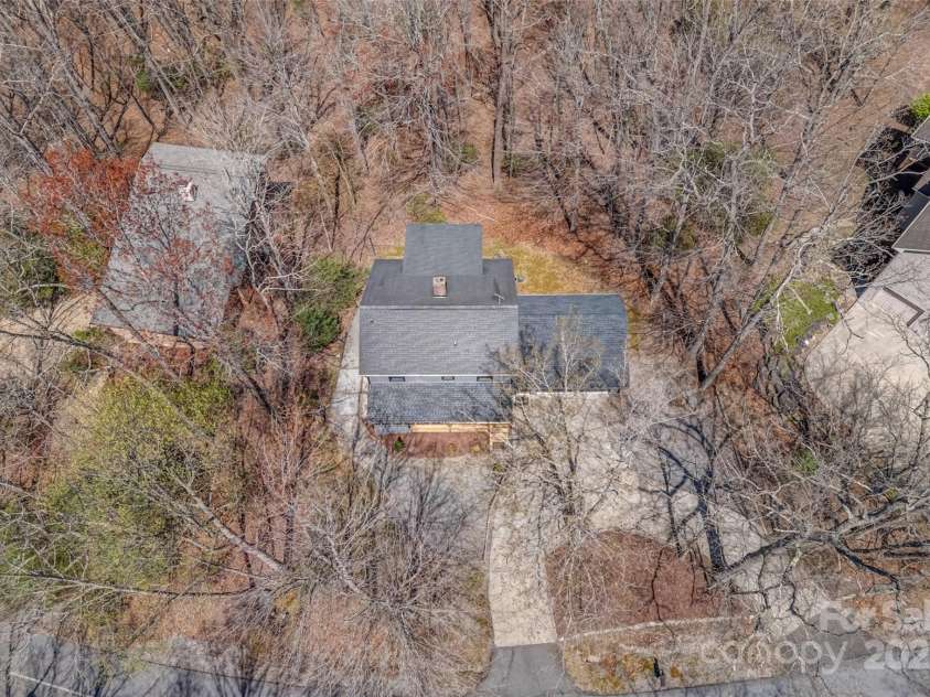 46 Wahuhu Court, Brevard, NC 28712.  MLS# CAR4241223, YatesRealty ID 18701. 