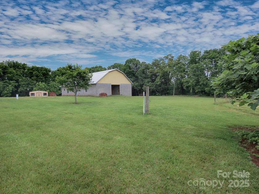 269 Johnson Dairy Road, Mooresville, NC 28115.  MLS# CAR4260297, YatesRealty ID 18702. Barn/workshop/autoshop