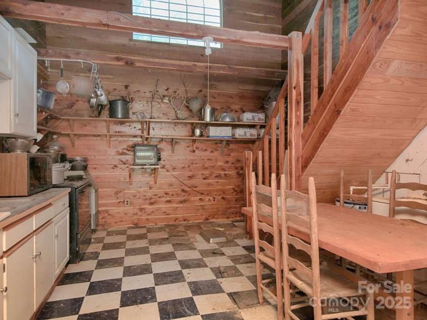 269 Johnson Dairy Road, Mooresville, NC 28115.  MLS# CAR4260297, YatesRealty ID 18702. Cabin