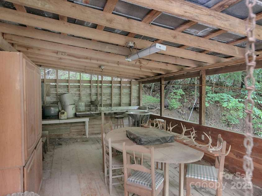 269 Johnson Dairy Road, Mooresville, NC 28115.  MLS# CAR4260297, YatesRealty ID 18702. Cabin