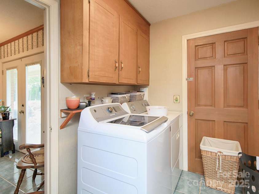 269 Johnson Dairy Road, Mooresville, NC 28115.  MLS# CAR4260297, YatesRealty ID 18702. House Laundry Room