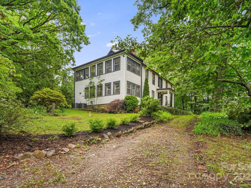 1186 Old US 70 Highway, Black Mountain, NC 28711.  MLS# CAR4258643, YatesRealty ID 18703. 