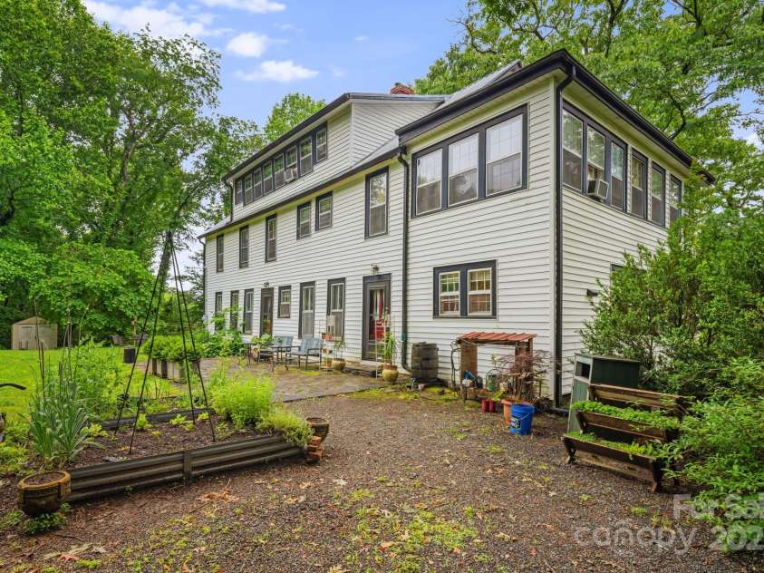 1186 Old US 70 Highway, Black Mountain, NC 28711.  MLS# CAR4258643, YatesRealty ID 18703. 