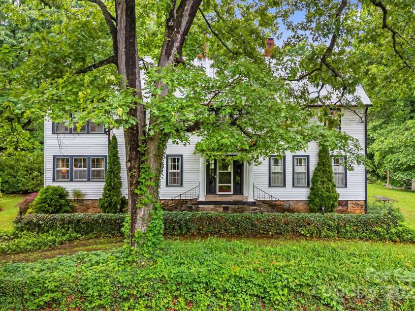 1186 Old US 70 Highway, Black Mountain, NC 28711.  MLS# CAR4258643, YatesRealty ID 18703. 