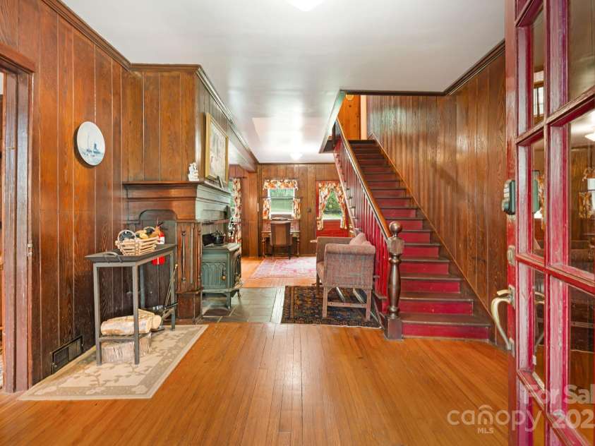 1186 Old US 70 Highway, Black Mountain, NC 28711.  MLS# CAR4258643, YatesRealty ID 18703. 