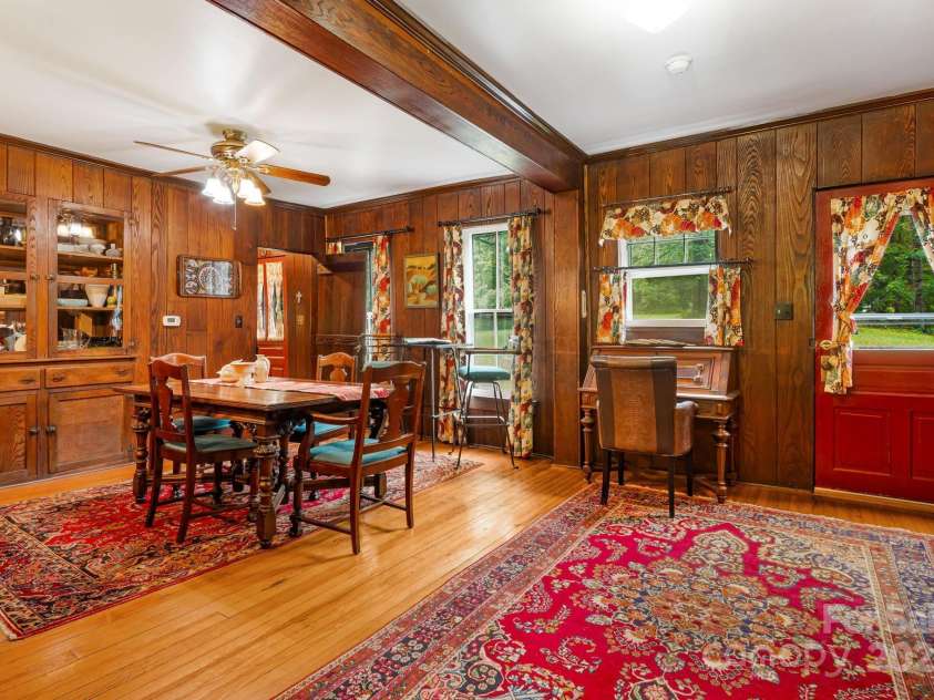 1186 Old US 70 Highway, Black Mountain, NC 28711.  MLS# CAR4258643, YatesRealty ID 18703. 
