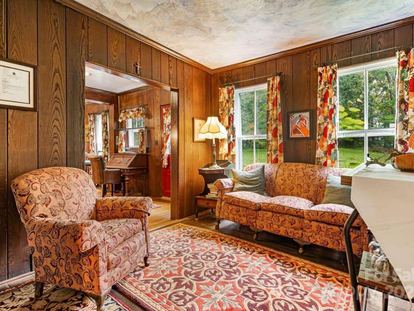 1186 Old US 70 Highway, Black Mountain, NC 28711.  MLS# CAR4258643, YatesRealty ID 18703. 