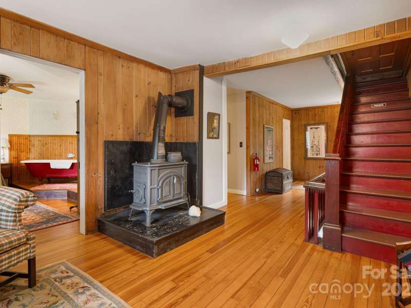 1186 Old US 70 Highway, Black Mountain, NC 28711.  MLS# CAR4258643, YatesRealty ID 18703. 