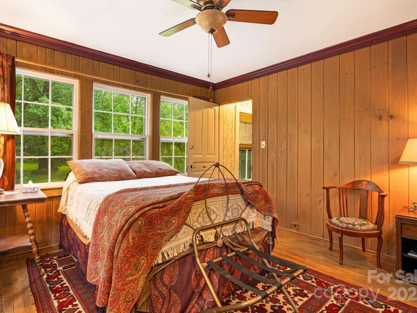 1186 Old US 70 Highway, Black Mountain, NC 28711.  MLS# CAR4258643, YatesRealty ID 18703. 