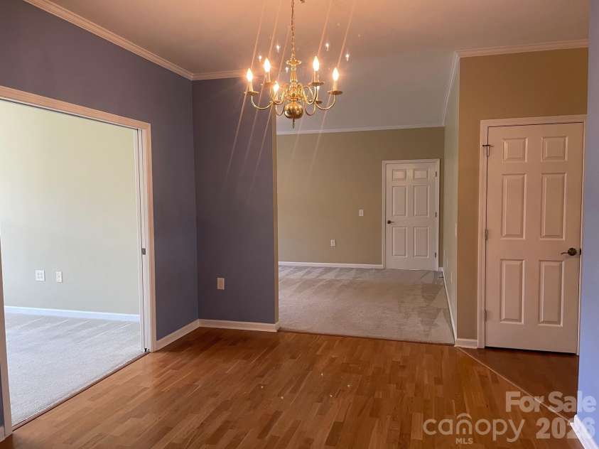 489 26th Avenue, Hickory, NC 28601.  MLS# CAR4377428, YatesRealty ID 18705. 489A Dining Room