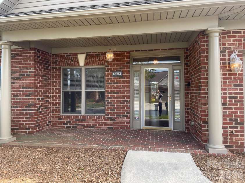 489 26th Avenue, Hickory, NC 28601.  MLS# CAR4377428, YatesRealty ID 18705. 489A Front Porch