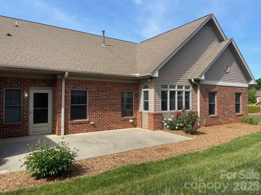 489 26th Avenue, Hickory, NC 28601.  MLS# CAR4377428, YatesRealty ID 18705. 489A Rear View