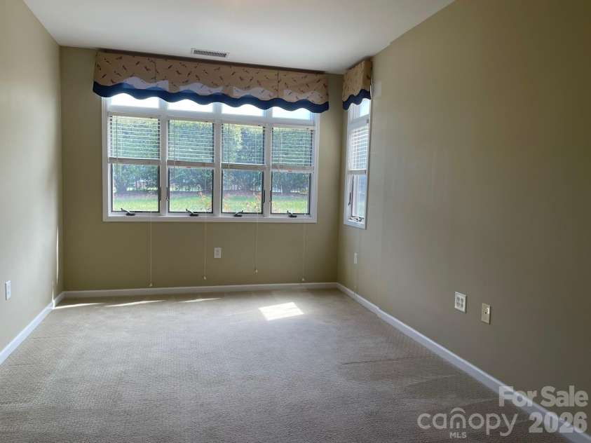 489 26th Avenue, Hickory, NC 28601.  MLS# CAR4377428, YatesRealty ID 18705. 489A Sunroom