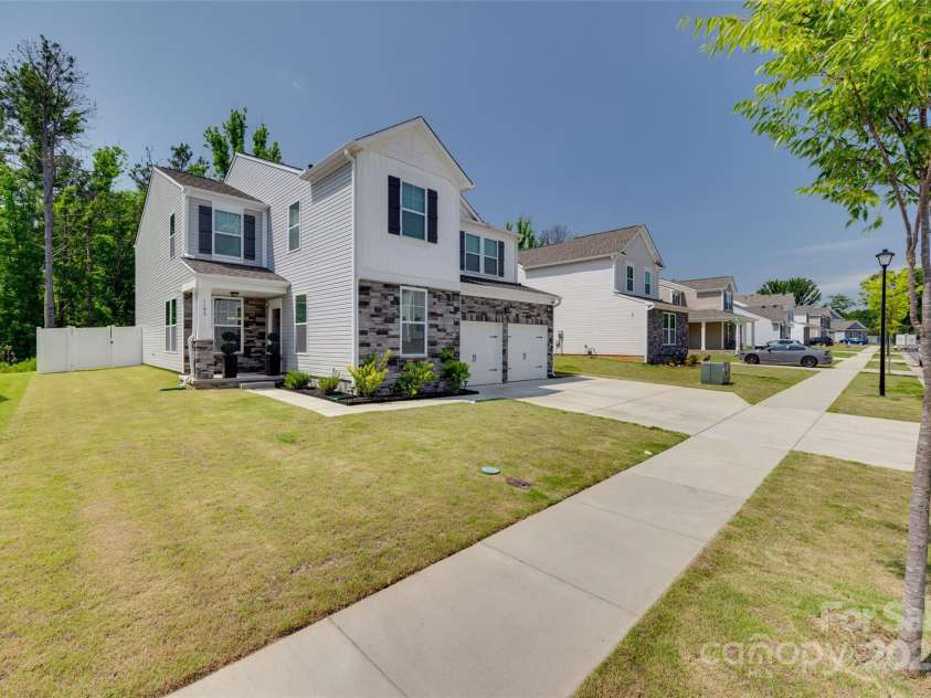 1195 Cavalier Lane, Rock Hill, SC 29730.  MLS# CAR4267397, YatesRealty ID 18706. 