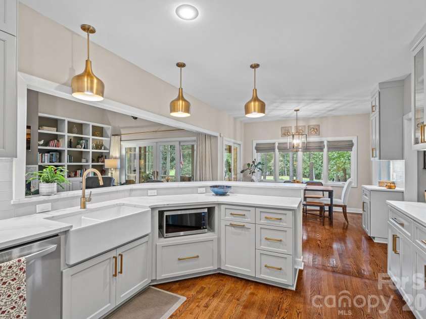 176 Yadkin Falls Road, New London, NC 28127.  MLS# CAR4378008, YatesRealty ID 18706. 