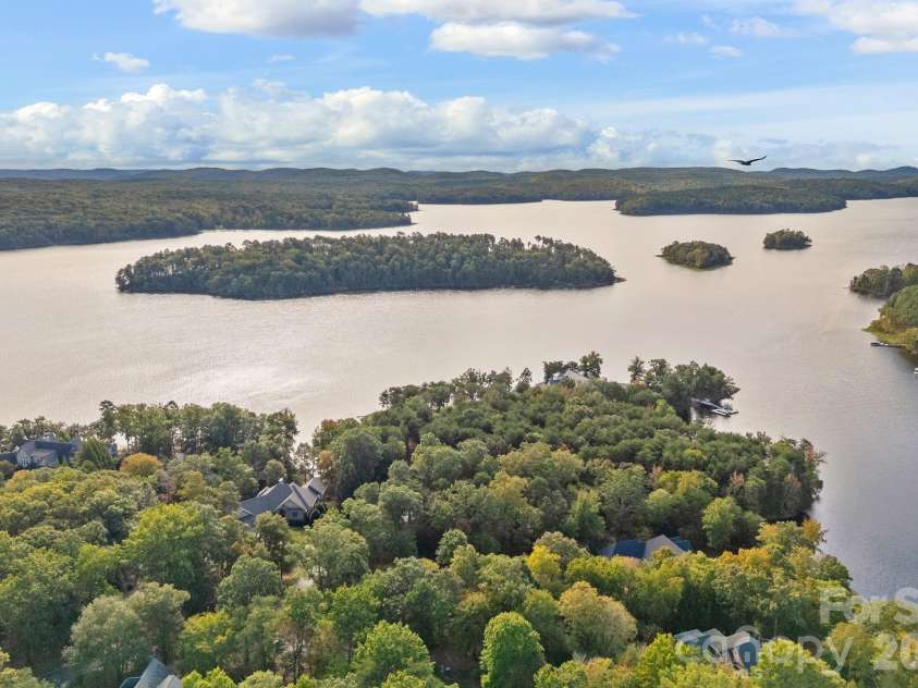 176 Yadkin Falls Road, New London, NC 28127.  MLS# CAR4378008, YatesRealty ID 18706. 