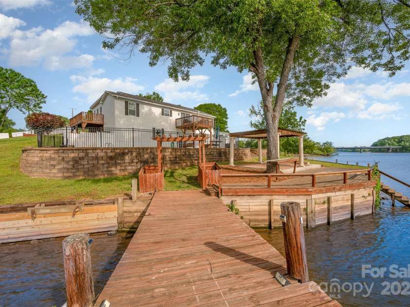 235 River Loop Road, Belmont, NC 28012.  MLS# CAR4252570, YatesRealty ID 18707. 