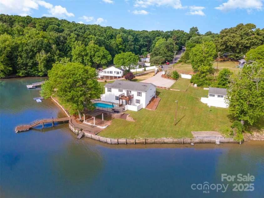 235 River Loop Road, Belmont, NC 28012.  MLS# CAR4252570, YatesRealty ID 18707. 