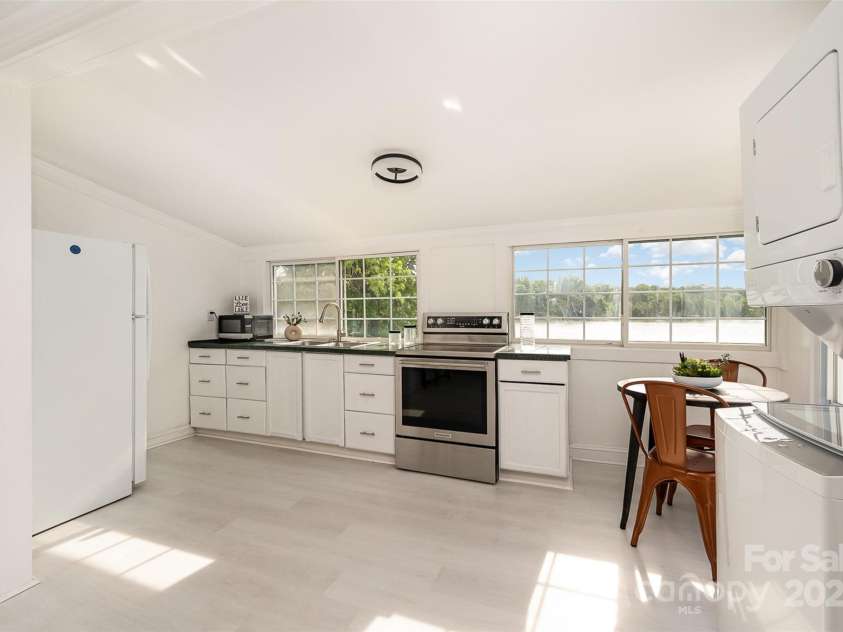 235 River Loop Road, Belmont, NC 28012.  MLS# CAR4252570, YatesRealty ID 18707. ADU Kitchen