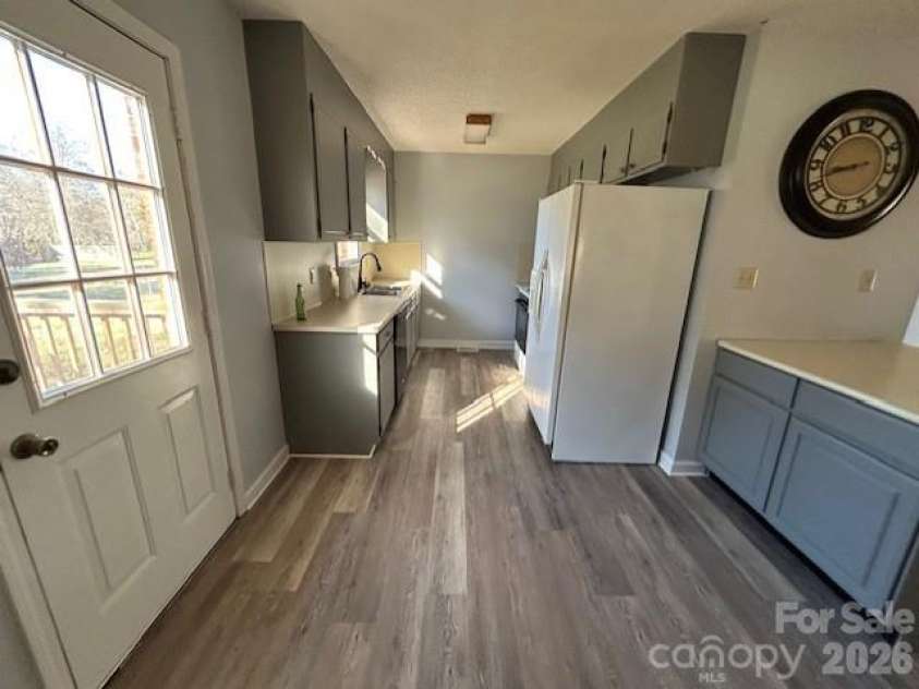 1616 Lazenby Street, Newton, NC 28658.  MLS# CAR4266358, YatesRealty ID 18709. Kitchen