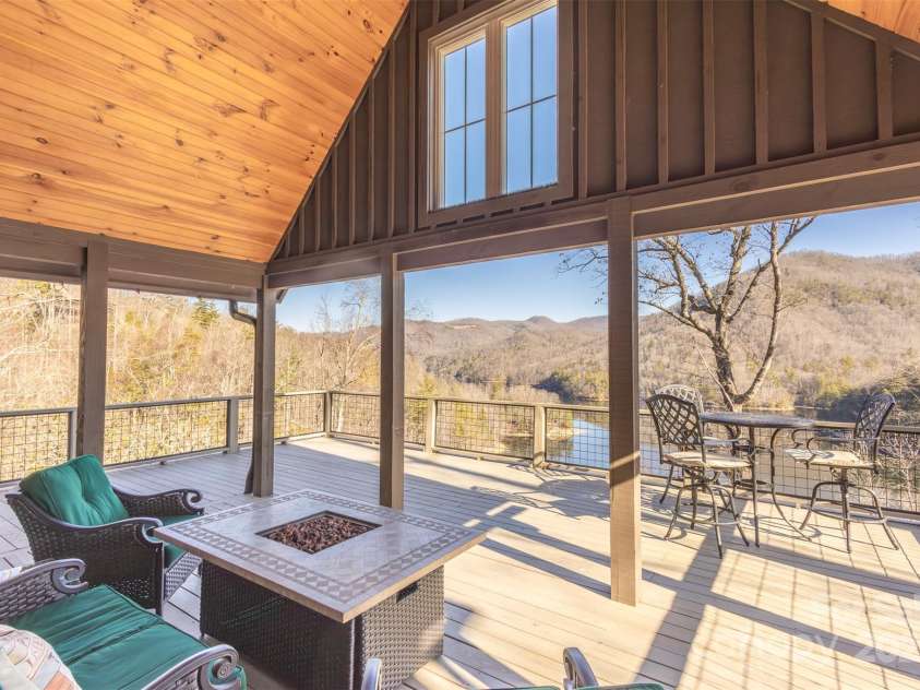 15 Foam Flower Lane, Tuckasegee, NC 28783.  MLS# CAR4233015, YatesRealty ID 1871. 