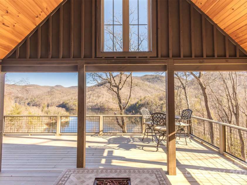 15 Foam Flower Lane, Tuckasegee, NC 28783.  MLS# CAR4233015, YatesRealty ID 1871. 