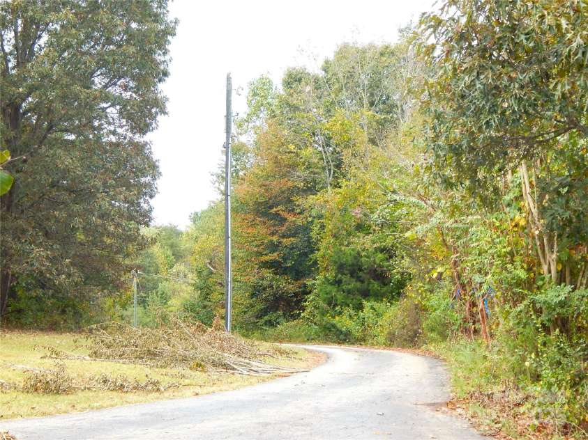 6368 Alley Road, Catawba, NC 28609.  MLS# CAR4306411, YatesRealty ID 1871. Private Driveway