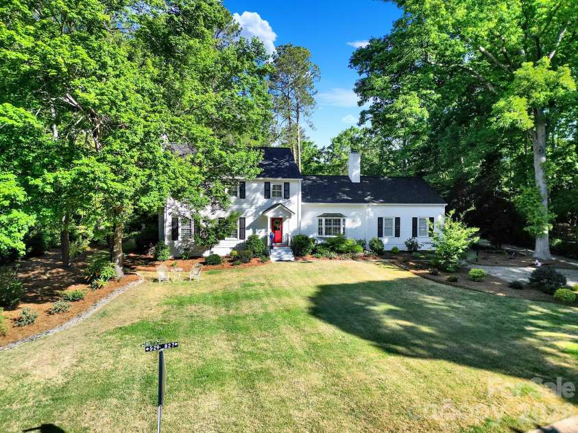 537 Briarwood Road, Lancaster, SC 29720.  MLS# CAR4377943, YatesRealty ID 18711. 