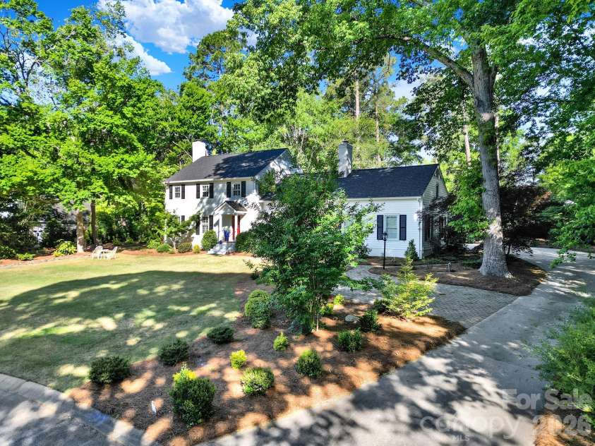 537 Briarwood Road, Lancaster, SC 29720.  MLS# CAR4377943, YatesRealty ID 18711. 