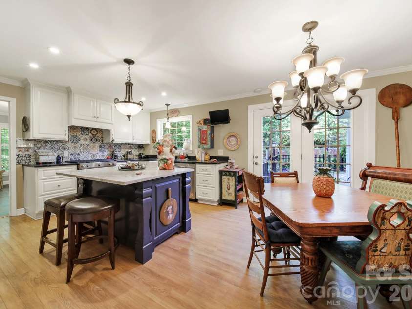 537 Briarwood Road, Lancaster, SC 29720.  MLS# CAR4377943, YatesRealty ID 18711. 