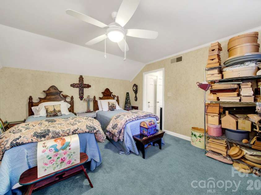 537 Briarwood Road, Lancaster, SC 29720.  MLS# CAR4377943, YatesRealty ID 18711. 