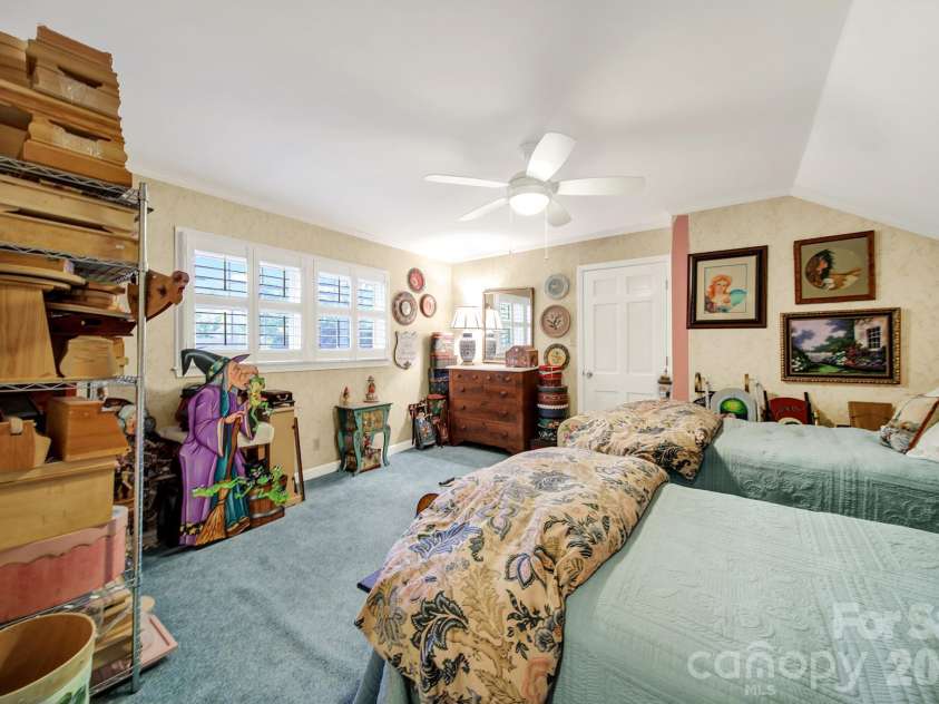 537 Briarwood Road, Lancaster, SC 29720.  MLS# CAR4377943, YatesRealty ID 18711. 
