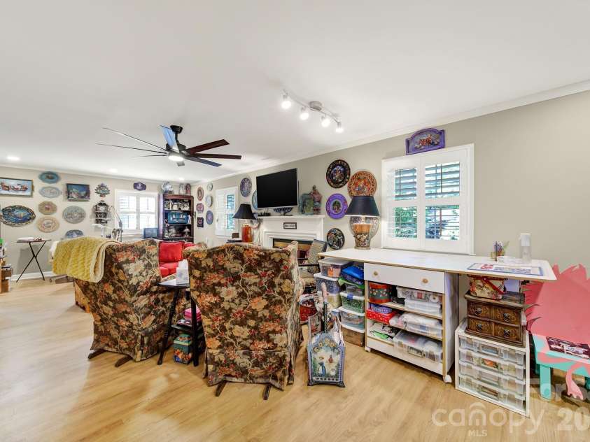 537 Briarwood Road, Lancaster, SC 29720.  MLS# CAR4377943, YatesRealty ID 18711. 
