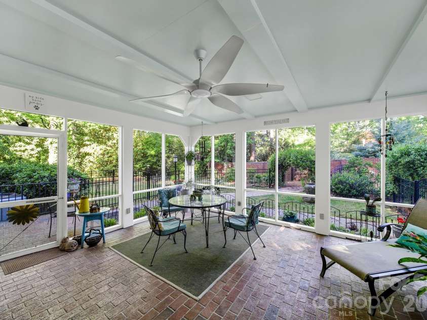 537 Briarwood Road, Lancaster, SC 29720.  MLS# CAR4377943, YatesRealty ID 18711. 