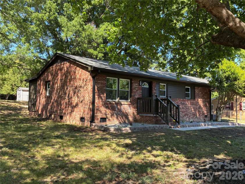 103 Sunset Lane, Bessemer City, NC 28016.  MLS# CAR4377857, YatesRealty ID 18714. 