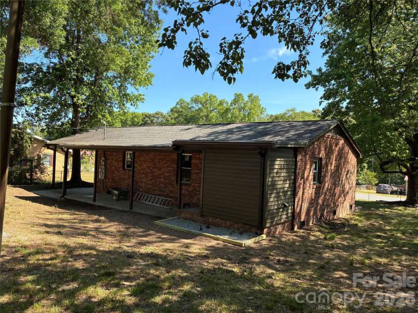 103 Sunset Lane, Bessemer City, NC 28016.  MLS# CAR4377857, YatesRealty ID 18714. 