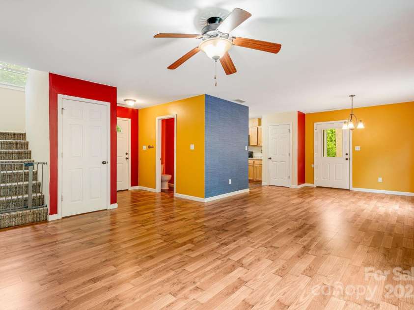 42 Compass Park Drive, Weaverville, NC 28787.  MLS# CAR4264688, YatesRealty ID 18714. 