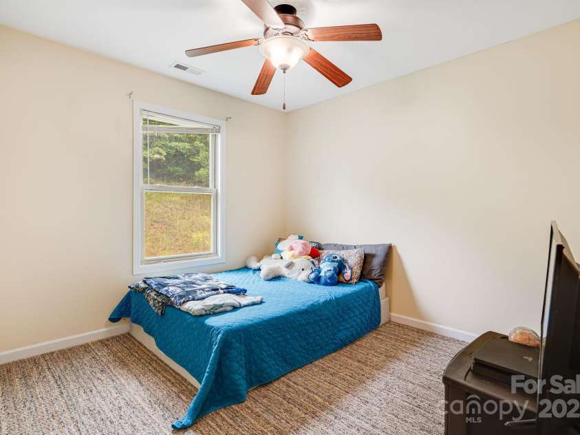 42 Compass Park Drive, Weaverville, NC 28787.  MLS# CAR4264688, YatesRealty ID 18714. 