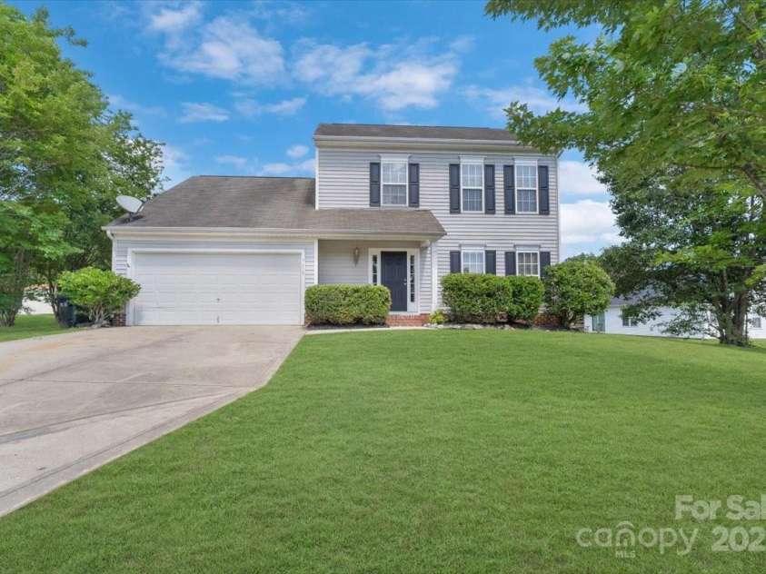 1111 Balcorn Place, Charlotte, NC 28214.  MLS# CAR4263097, YatesRealty ID 18716. 