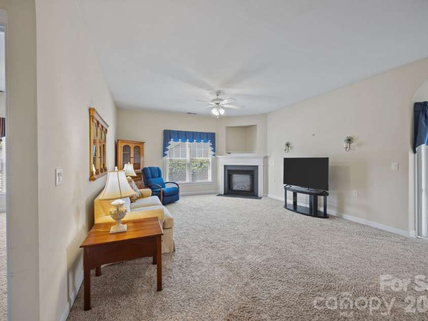 412 Garner Drive, Salisbury, NC 28146.  MLS# CAR4377724, YatesRealty ID 18716. 