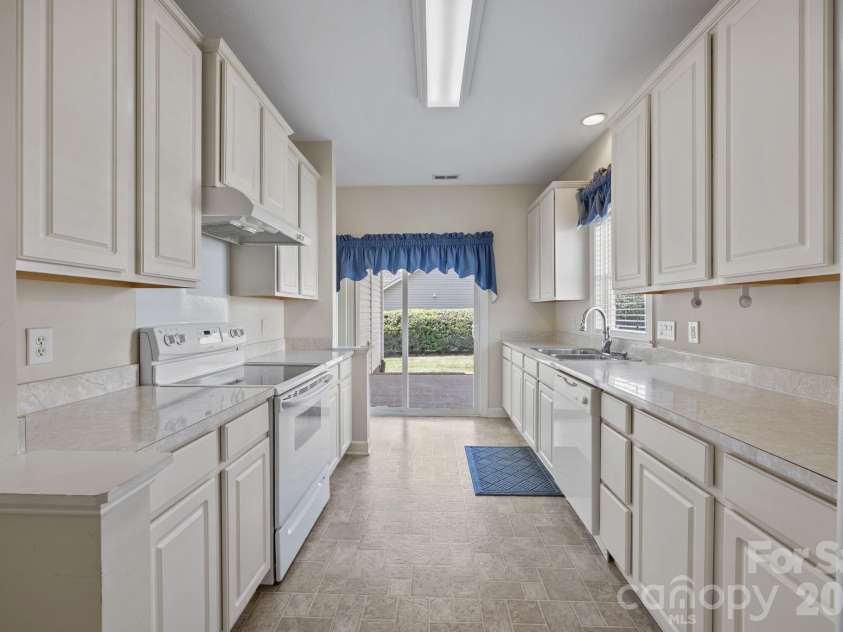 412 Garner Drive, Salisbury, NC 28146.  MLS# CAR4377724, YatesRealty ID 18716. 
