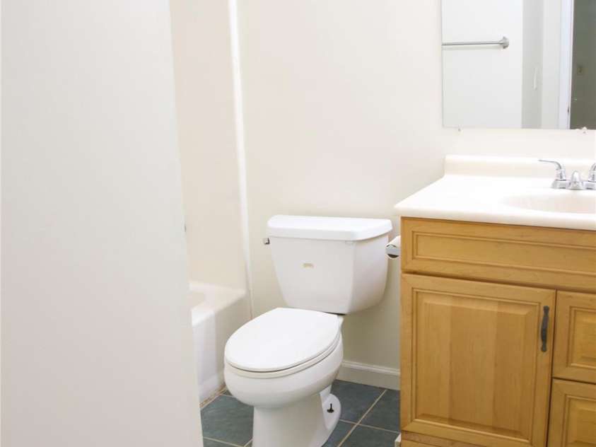 1610 Eagles Place, Rock Hill, SC 29732.  MLS# CAR4377030, YatesRealty ID 18717. Bathroom #1