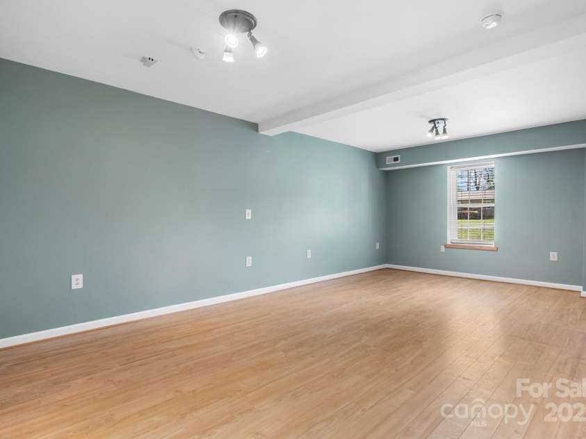 112 Council Oaks Street, Morganton, NC 28655.  MLS# CAR4246666, YatesRealty ID 18718. 