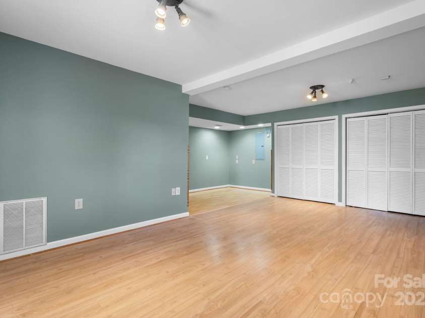 112 Council Oaks Street, Morganton, NC 28655.  MLS# CAR4246666, YatesRealty ID 18718. 