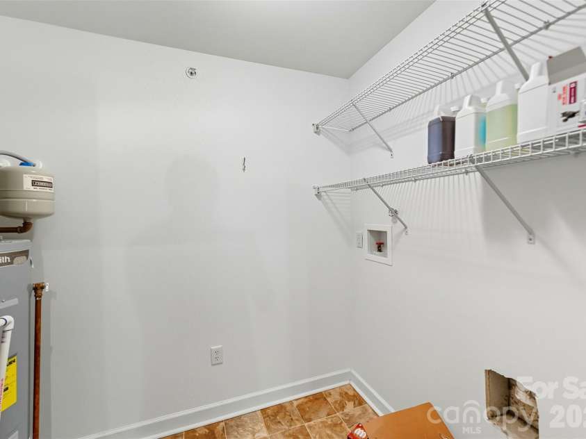 11959 Ridgeway Park Drive, Charlotte, NC 28277.  MLS# CAR4377942, YatesRealty ID 18718. 