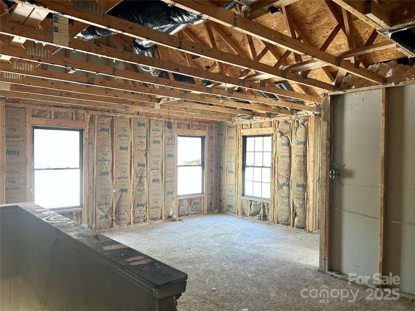 2752 Bramble Ridge Court, Charlotte, NC 28215.  MLS# CAR4241952, YatesRealty ID 18719. 