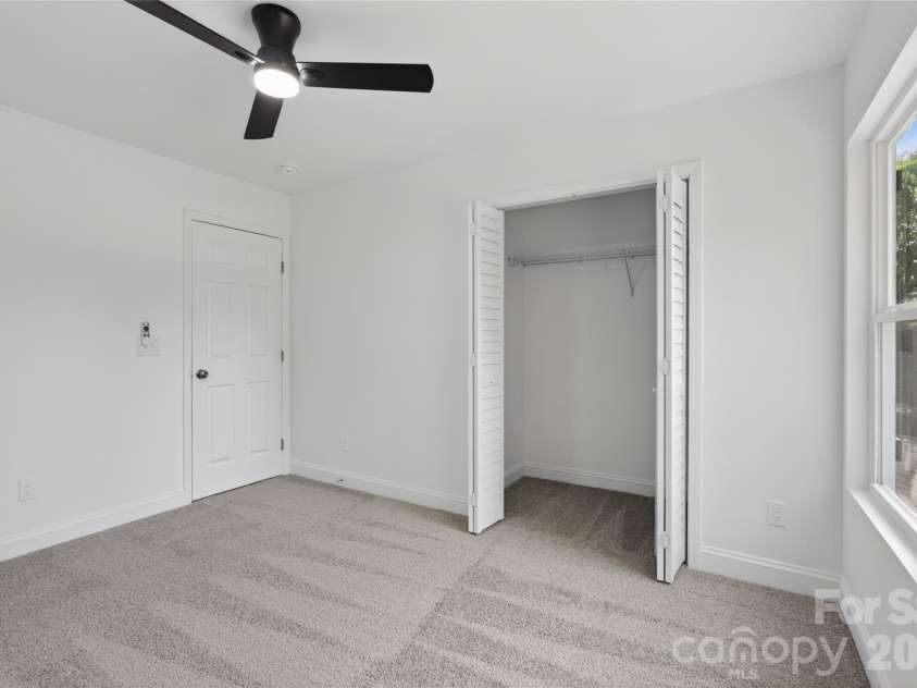 94 White Oak Street, Chester, SC 29706.  MLS# CAR4376324, YatesRealty ID 18719. 