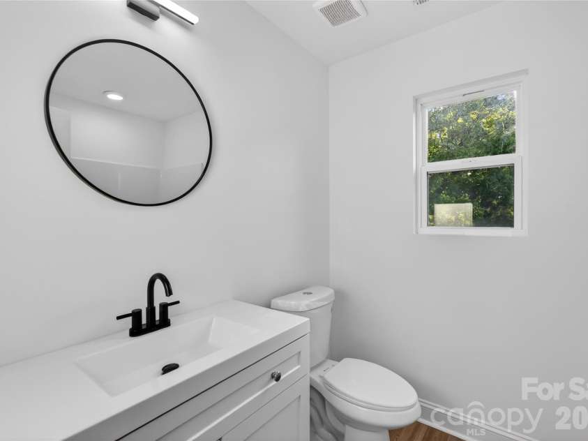 94 White Oak Street, Chester, SC 29706.  MLS# CAR4376324, YatesRealty ID 18719. 